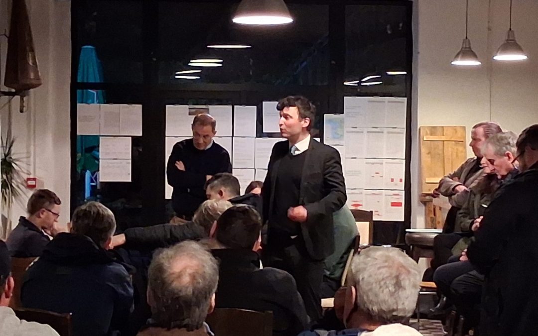 Huge Crowd Turns Out in Newport to Oppose Large‑Scale Seaweed Harvesting in Clew Bay 