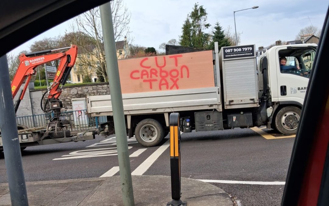 Tóibín To Address Protests Today Calling For Carbon Tax Cut