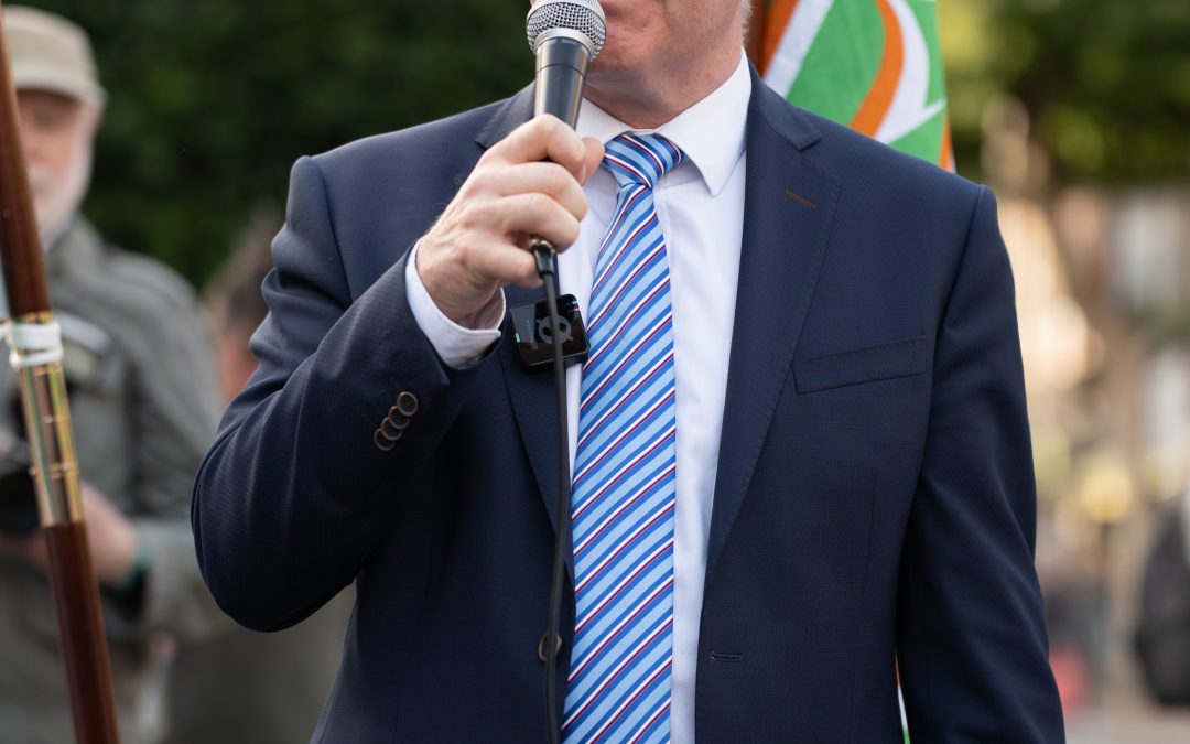 “Government Fuel Scheme Leaves Many Farmers and Contractors Behind”- Tóibín